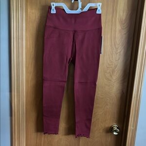 Spiritual Gangster leggings